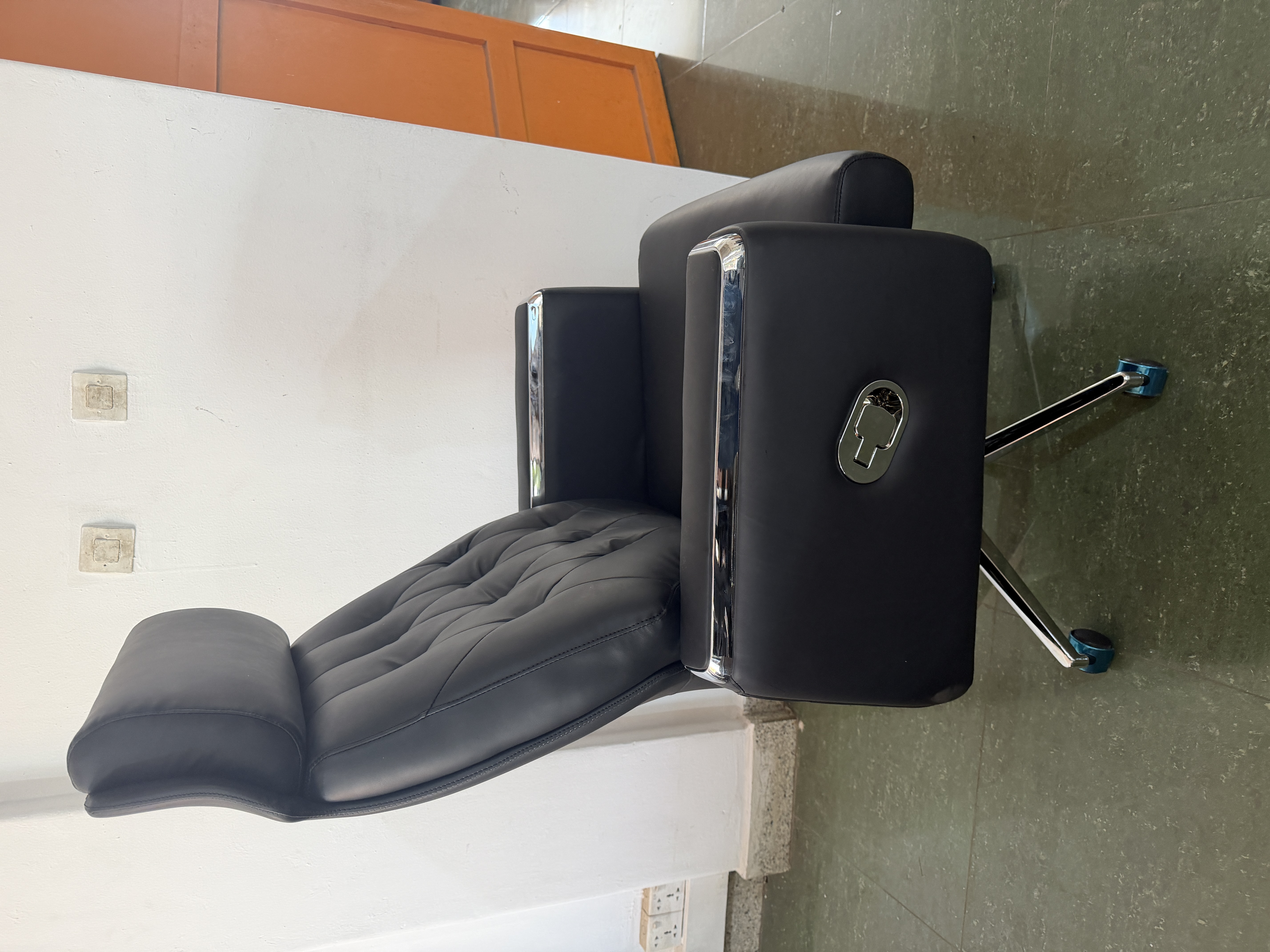 Modern Ergonomic Office Chair image 2