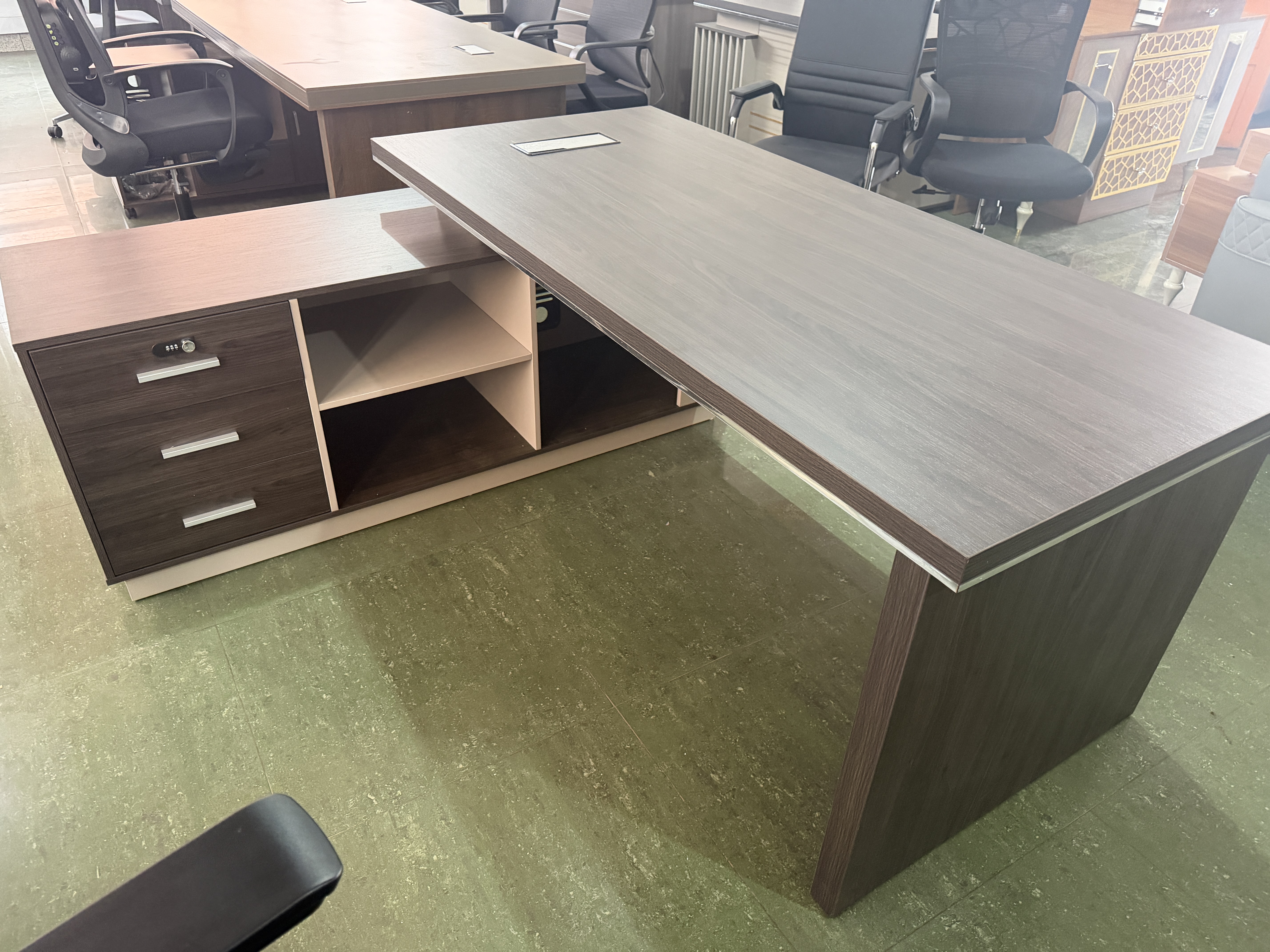 Executive Office desk image 2