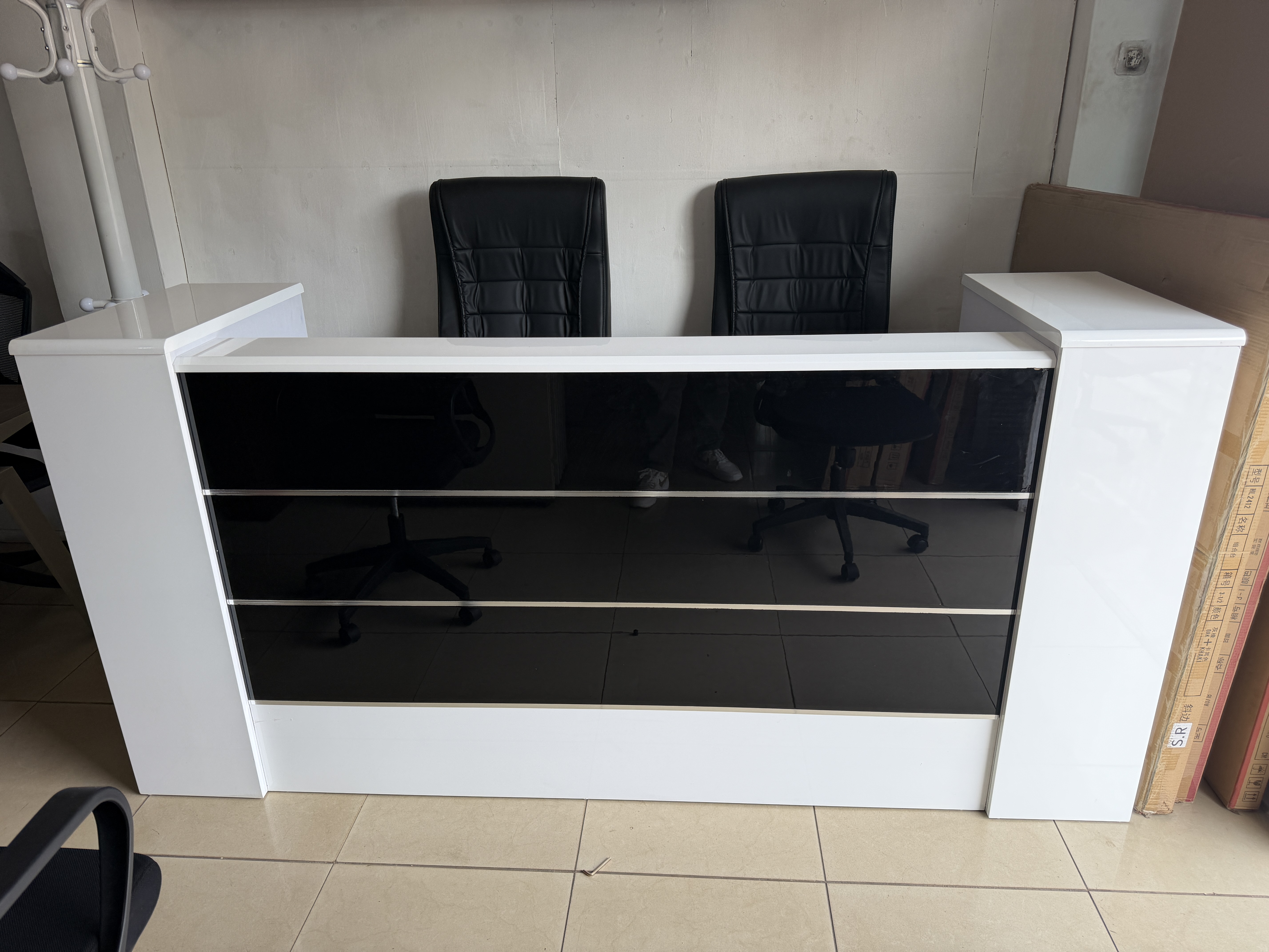Modern Reception Desk